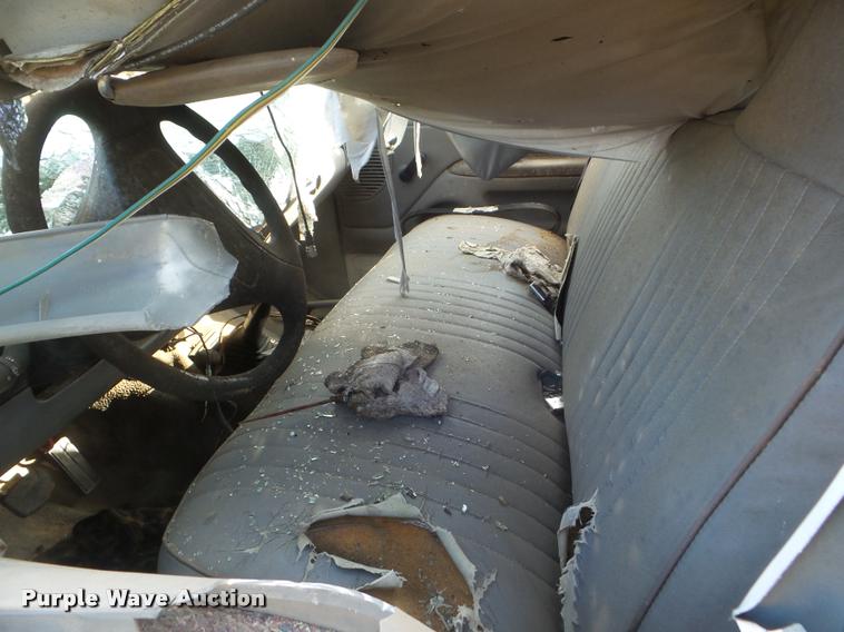 image for item DA5229 1997 Ford F350 utility bed pickup truck