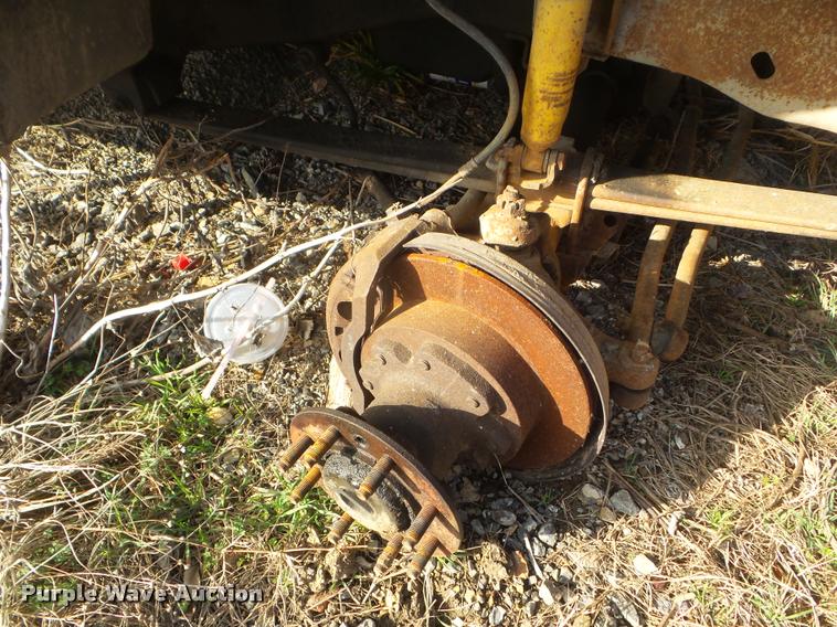 image for item DA5229 1997 Ford F350 utility bed pickup truck