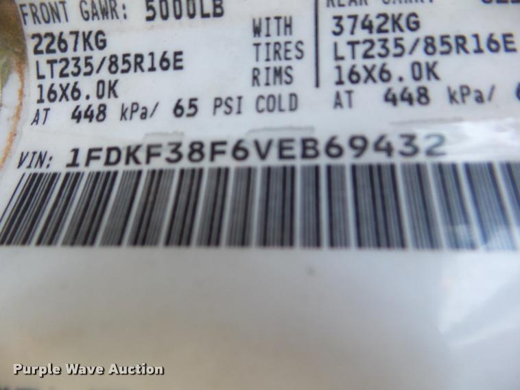 image for item DA5229 1997 Ford F350 utility bed pickup truck