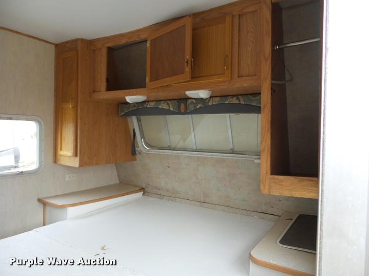 image for item DA5804 2004 Jayco Jayflight camper