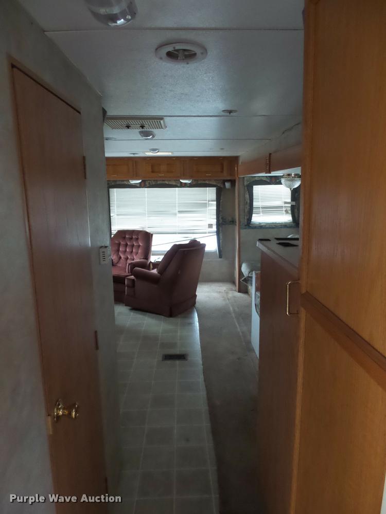 image for item DA5804 2004 Jayco Jayflight camper