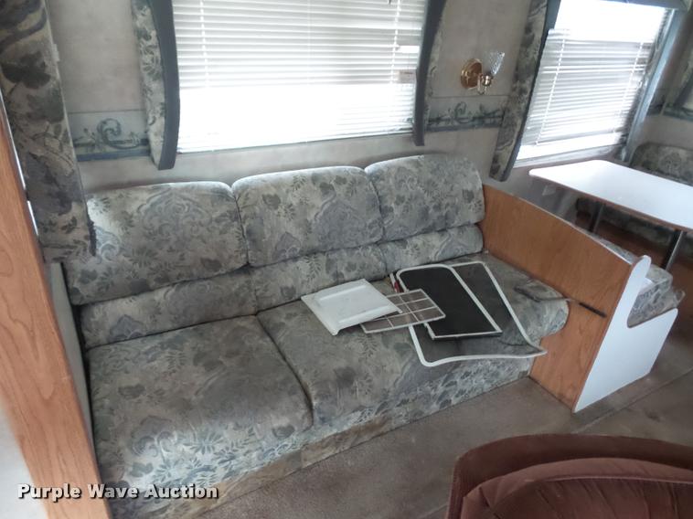 image for item DA5804 2004 Jayco Jayflight camper