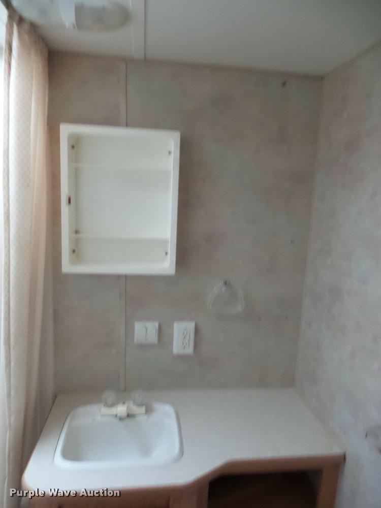 image for item DA5804 2004 Jayco Jayflight camper