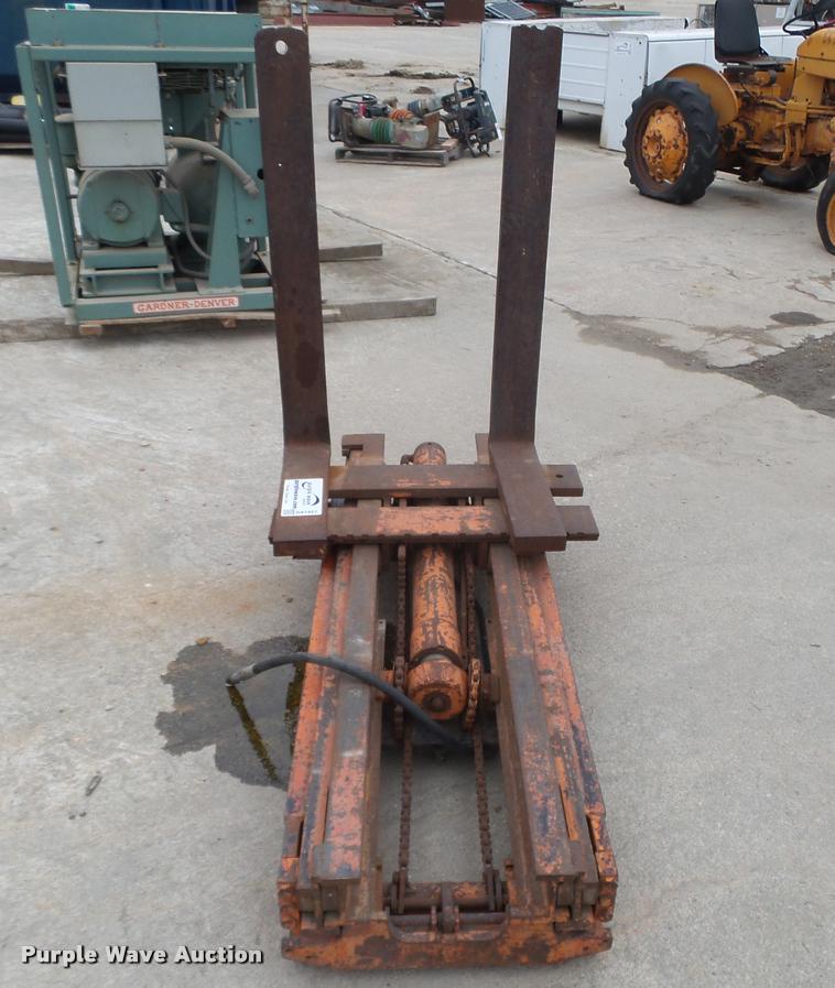 image for item DA7427 Yale forklift attachment