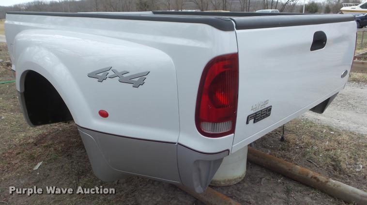 image for item DA7739 Ford pickup truck bed