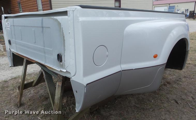 image for item DA7739 Ford pickup truck bed