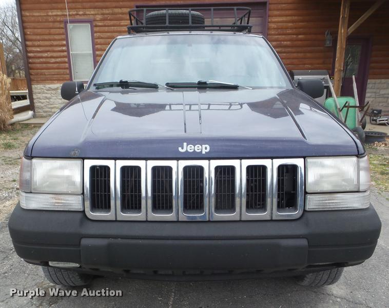 image for item DA7740 1997 Jeep Grand Cherokee SUV
