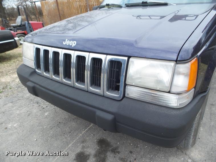 image for item DA7740 1997 Jeep Grand Cherokee SUV