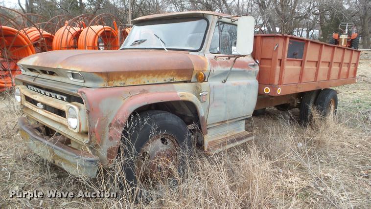 image for item DA7744 1964 Chevrolet 60 grain truck