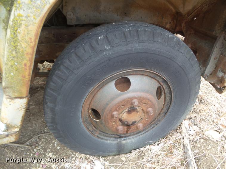 image for item DA7744 1964 Chevrolet 60 grain truck