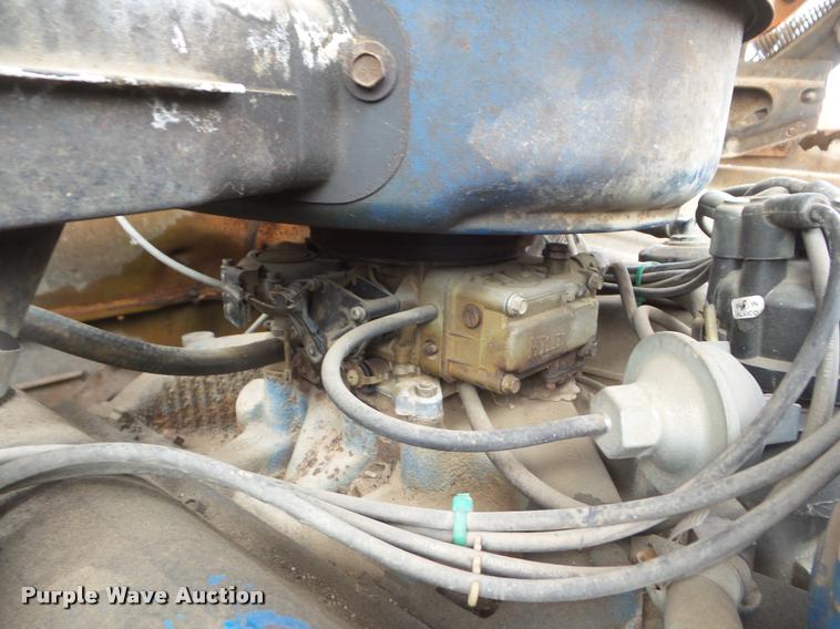 image for item DA7745 1976 Ford F600 flatbed truck