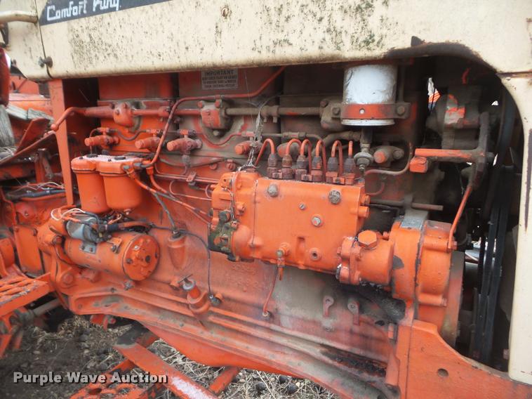 image for item DA7746 1964 Case 930 tractor