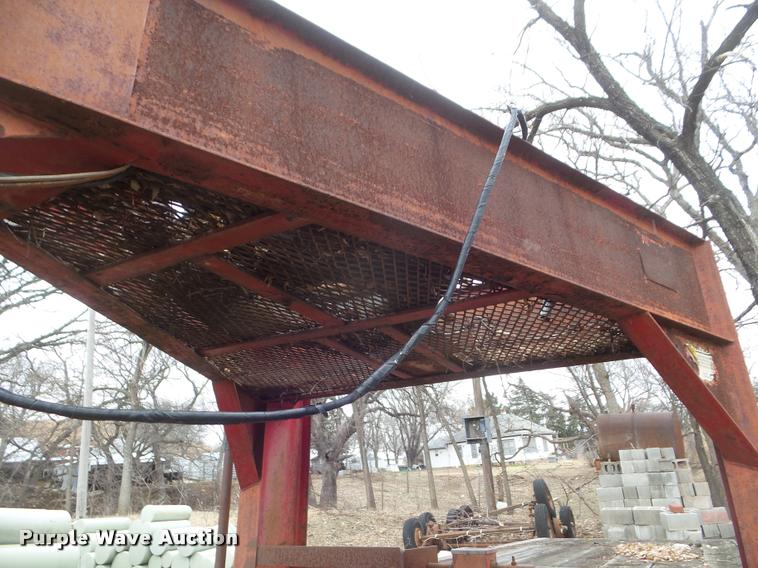 image for item DA7747 1977 Hillsboro equipment trailer