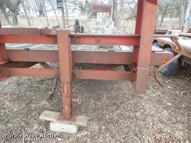 image for item DA7747 1977 Hillsboro equipment trailer