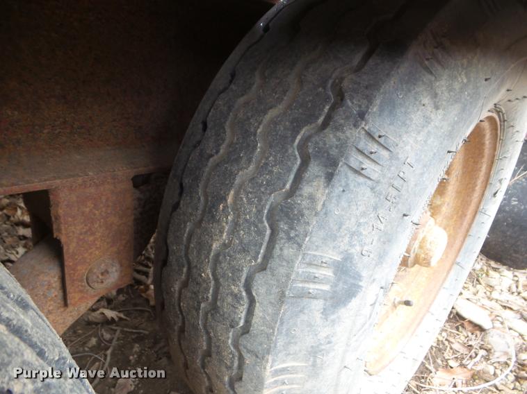 image for item DA7747 1977 Hillsboro equipment trailer