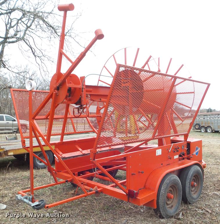 image for item DA7748 1997 Stewart & Stevenson GE93 Figure 8 fiber optic reel carrier