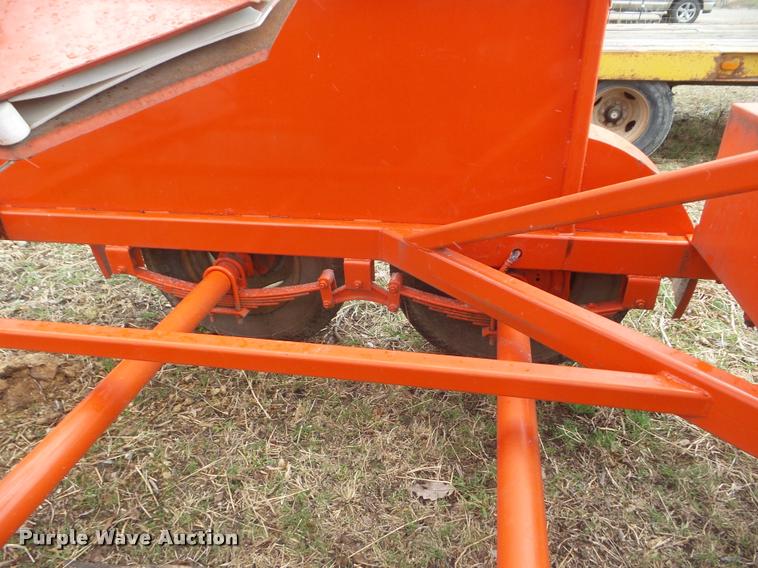 image for item DA7748 1997 Stewart & Stevenson GE93 Figure 8 fiber optic reel carrier