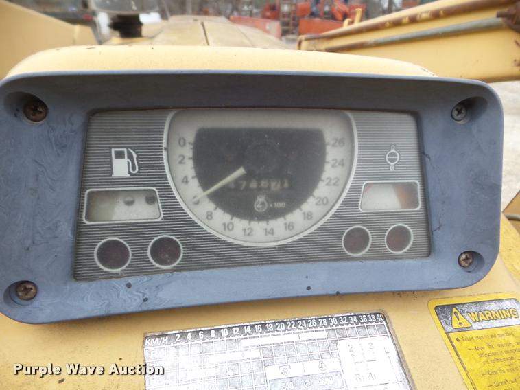 image for item DA7749 Ford 545 backhoe