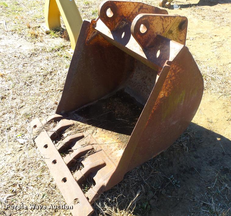 image for item DA9004 Case backhoe bucket