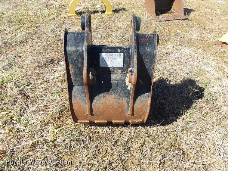 image for item DA9006 Caterpillar backhoe bucket