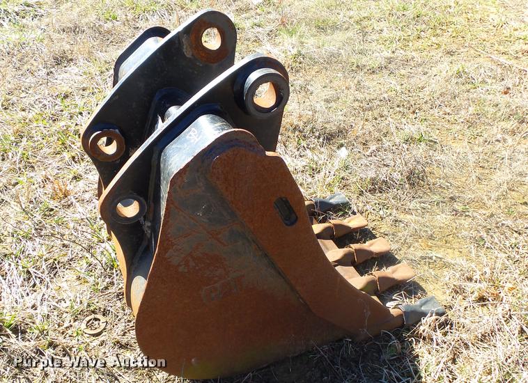 image for item DA9006 Caterpillar backhoe bucket