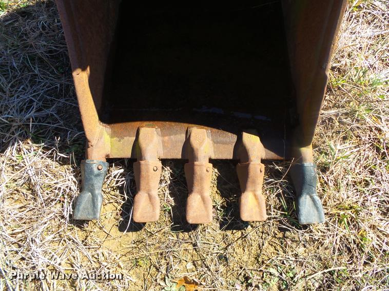image for item DA9006 Caterpillar backhoe bucket