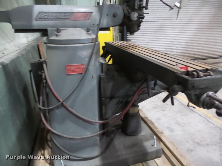image for item DA9375 Bridgeport milling machine