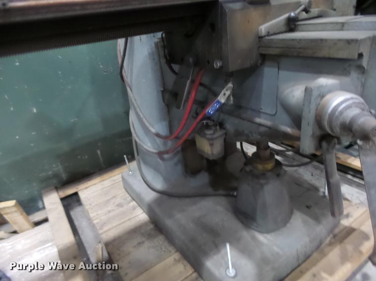 image for item DA9375 Bridgeport milling machine