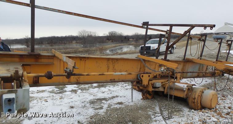 image for item DA9377 Deshazo overhead crane