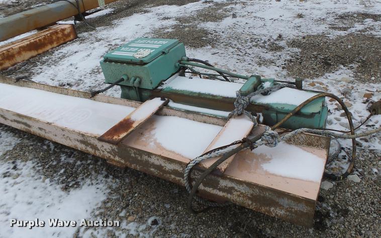 image for item DA9378 P & H swing crane