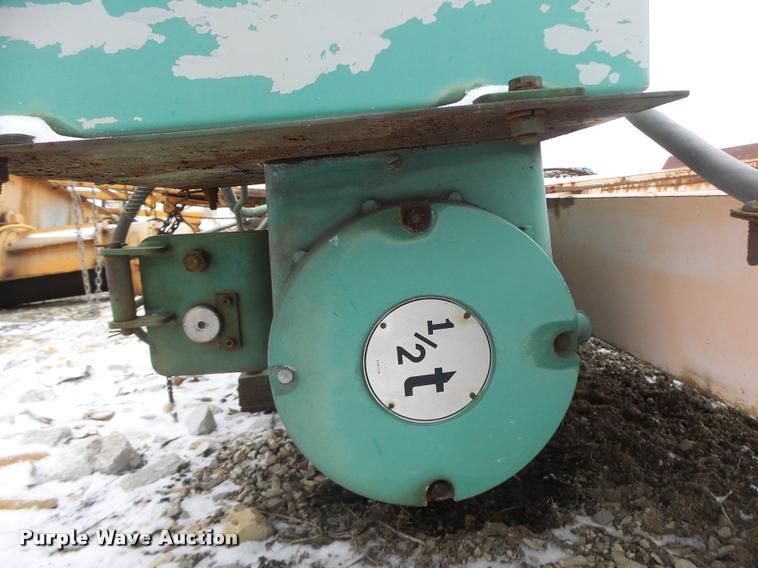 image for item DA9378 P & H swing crane