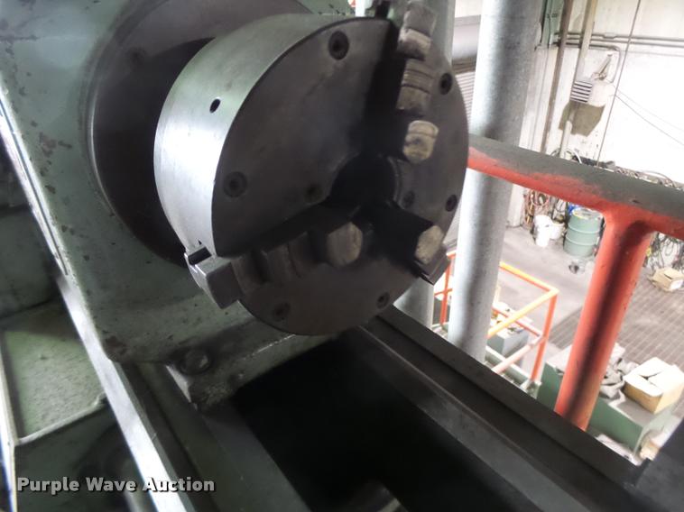 image for item DA9379 Logan metal lathe