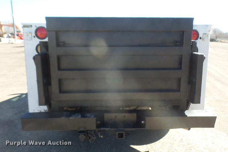 image for item DB0535 2005 Ford F250 Super Duty utility bed truck