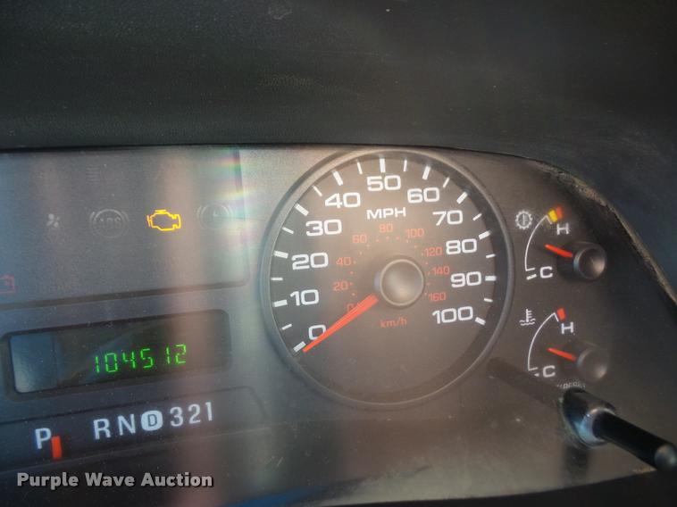 image for item DB0535 2005 Ford F250 Super Duty utility bed truck