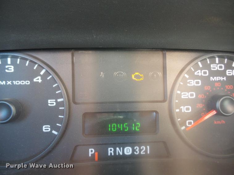 image for item DB0535 2005 Ford F250 Super Duty utility bed truck