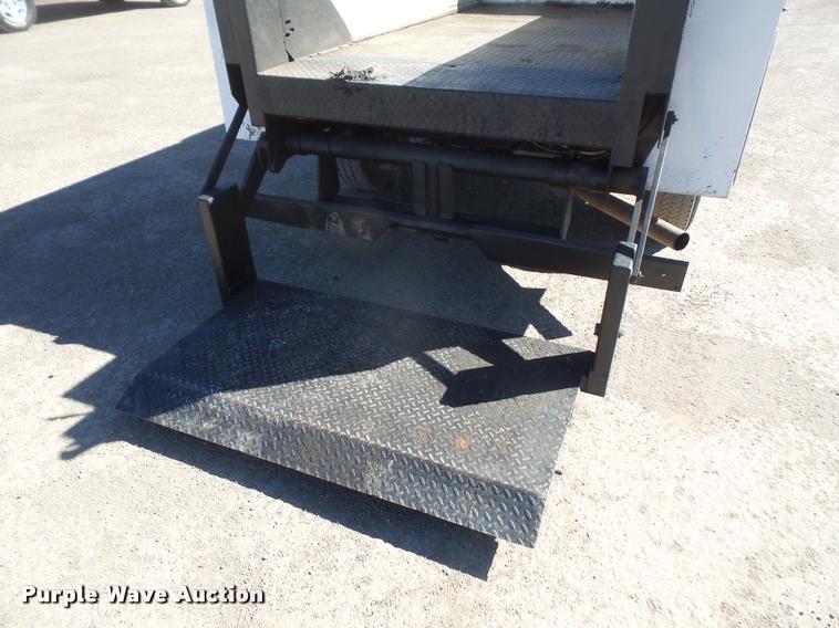 image for item DB0535 2005 Ford F250 Super Duty utility bed truck