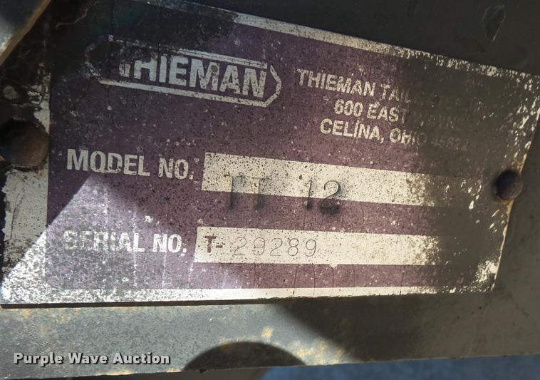 image for item DB0535 2005 Ford F250 Super Duty utility bed truck