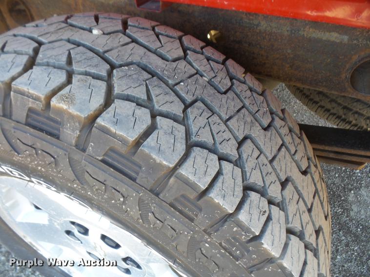 image for item DB0536 2004 Chevrolet Silverado 1500 Crew Cab pickup truck