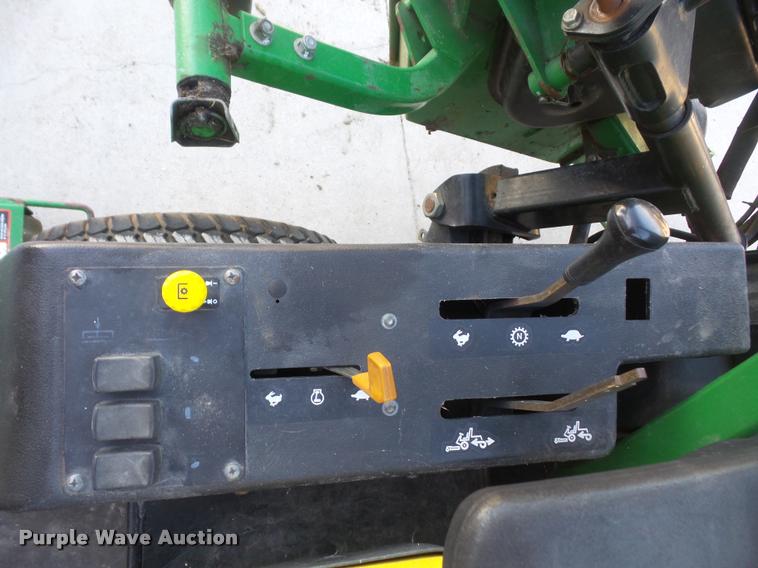 image for item DB0645 2013 John Deere 1600 Series II Turbo lawn mower