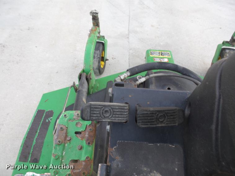 image for item DB0645 2013 John Deere 1600 Series II Turbo lawn mower