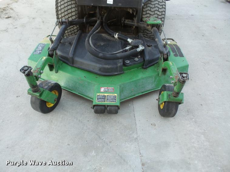 image for item DB0645 2013 John Deere 1600 Series II Turbo lawn mower