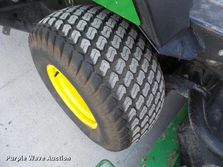 image for item DB0645 2013 John Deere 1600 Series II Turbo lawn mower