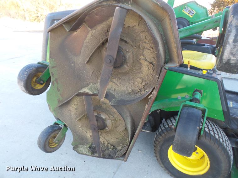 image for item DB0645 2013 John Deere 1600 Series II Turbo lawn mower