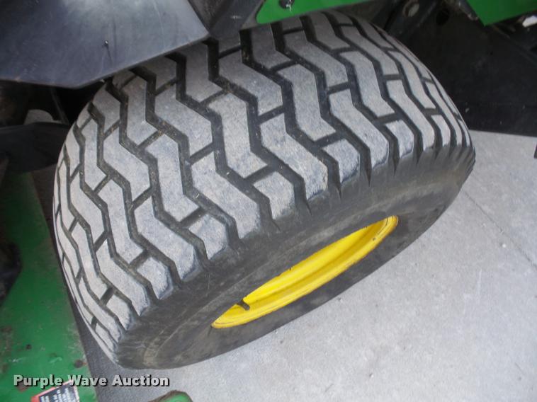 image for item DB0645 2013 John Deere 1600 Series II Turbo lawn mower