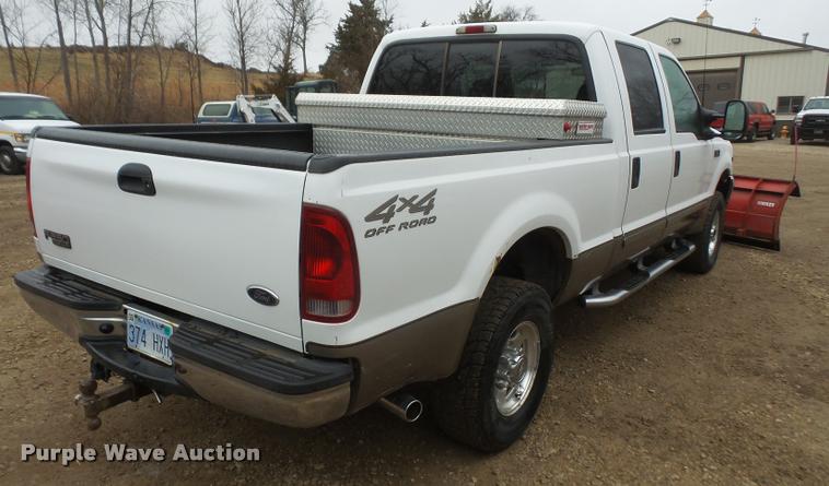 image for item DB0658 2002 Ford F250 Super Duty Crew Cab pickup truck