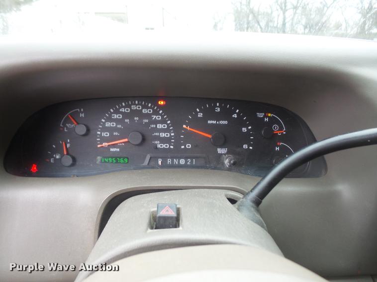 image for item DB0658 2002 Ford F250 Super Duty Crew Cab pickup truck