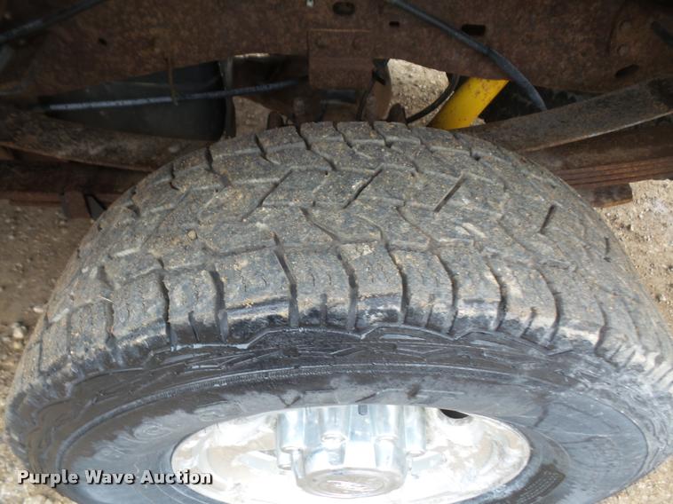 image for item DB0658 2002 Ford F250 Super Duty Crew Cab pickup truck