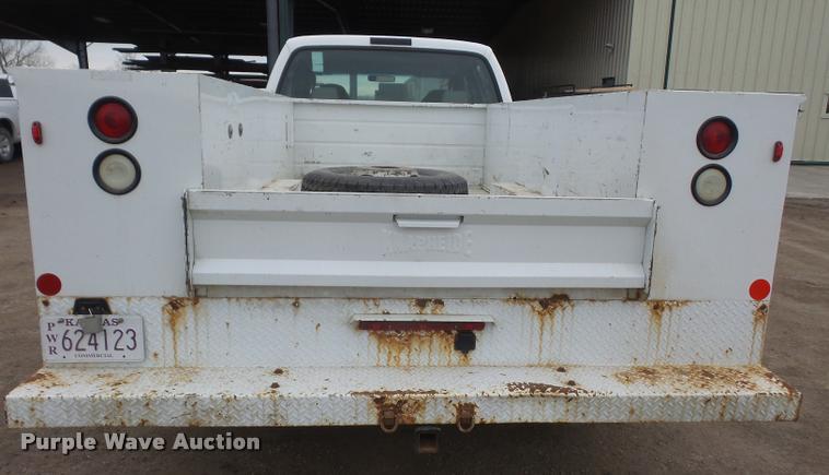 image for item DB0677 2007 Ford F350 Super Duty Crew Cab utility bed pickup truck