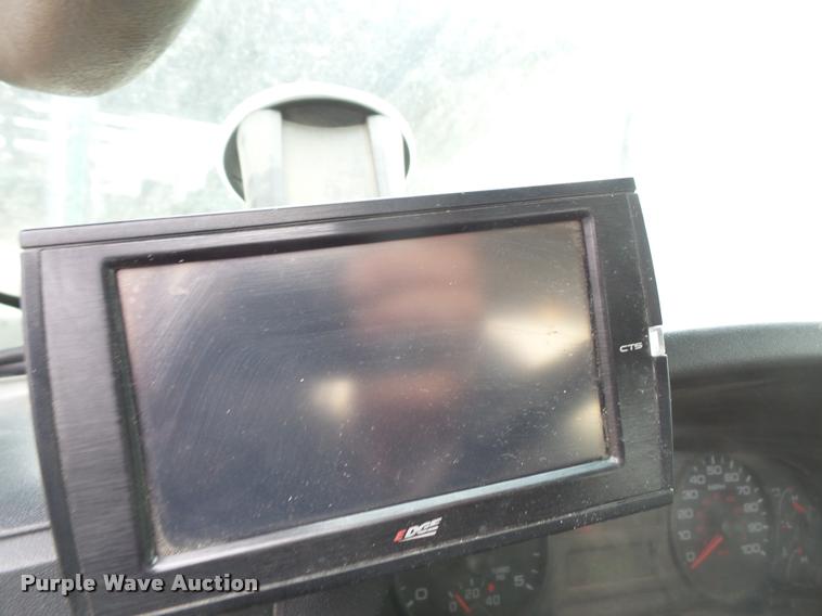 image for item DB0677 2007 Ford F350 Super Duty Crew Cab utility bed pickup truck