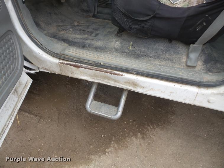 image for item DB0677 2007 Ford F350 Super Duty Crew Cab utility bed pickup truck